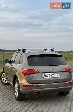 Внедорожник / Кроссовер Audi Q5 2009 в 