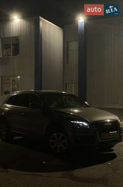 Внедорожник / Кроссовер Audi Q5 2009 в 