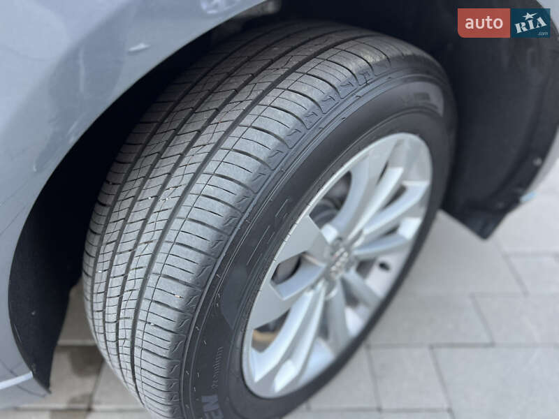 Внедорожник / Кроссовер Audi Q5 2013 в Ровно