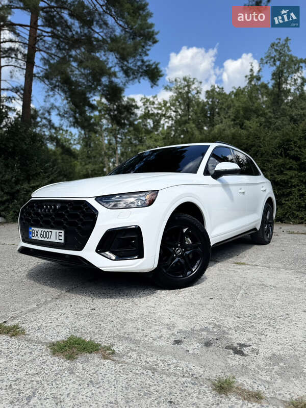 Внедорожник / Кроссовер Audi Q5 2020 в Шепетовке