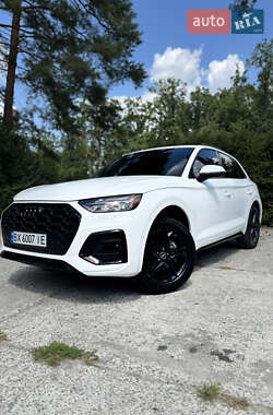 Внедорожник / Кроссовер Audi Q5 2020 в 