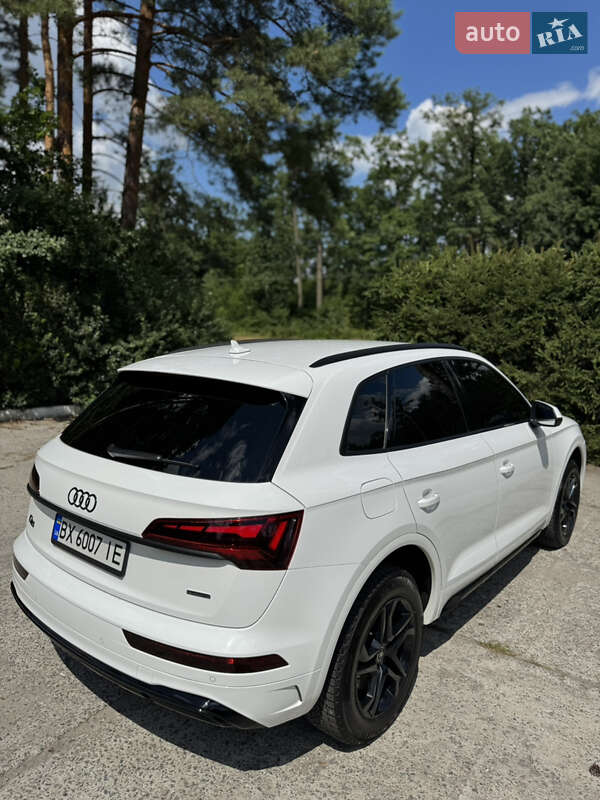 Внедорожник / Кроссовер Audi Q5 2020 в Шепетовке