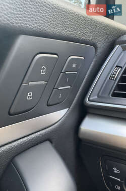Внедорожник / Кроссовер Audi Q5 2020 в 