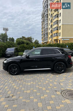 Внедорожник / Кроссовер Audi Q5 2018 в 