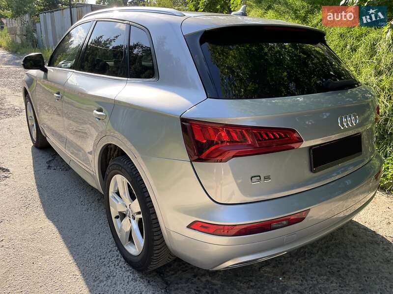 Позашляховик / Кросовер Audi Q5 2018 в Луцьку фото 8 Позашляховик / Кросовер Audi Q5 2018 в Луцьку