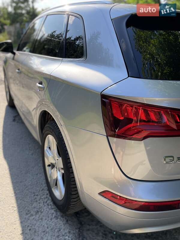 Позашляховик / Кросовер Audi Q5 2018 в Луцьку фото 9 Позашляховик / Кросовер Audi Q5 2018 в Луцьку