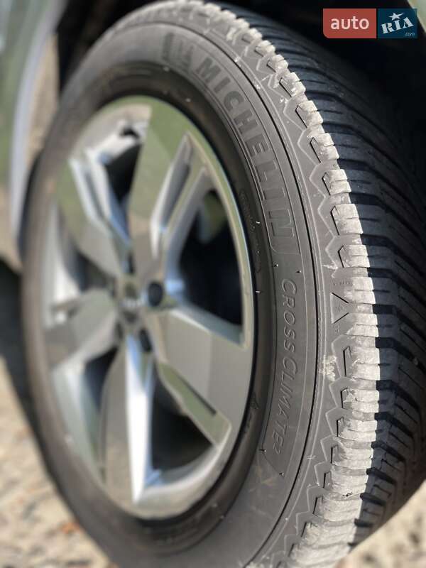 Позашляховик / Кросовер Audi Q5 2018 в Луцьку фото 21 Позашляховик / Кросовер Audi Q5 2018 в Луцьку