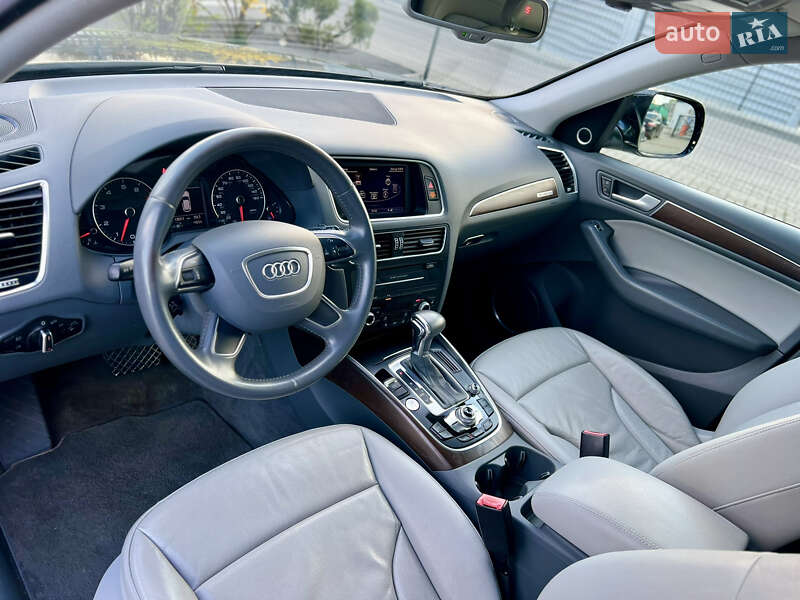 Внедорожник / Кроссовер Audi Q5 2014 в Киеве