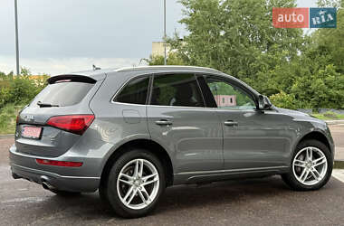 Внедорожник / Кроссовер Audi Q5 2017 в 