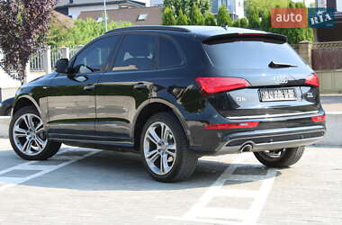 Внедорожник / Кроссовер Audi Q5 2016 в 