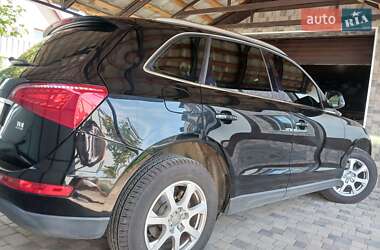 Внедорожник / Кроссовер Audi Q5 2009 в 