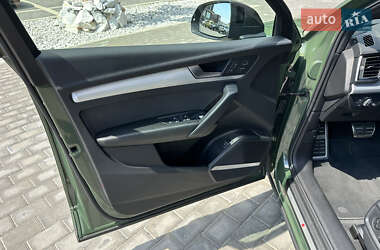 Внедорожник / Кроссовер Audi Q5 2021 в Черновцах