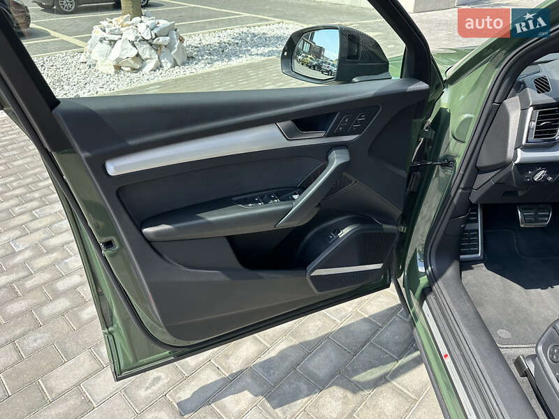 Внедорожник / Кроссовер Audi Q5 2021 в Черновцах
