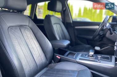 Внедорожник / Кроссовер Audi Q5 2017 в 