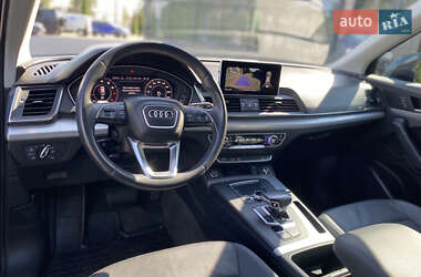 Внедорожник / Кроссовер Audi Q5 2017 в 