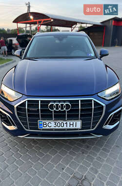 Внедорожник / Кроссовер Audi Q5 2021 в 