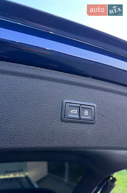 Внедорожник / Кроссовер Audi Q5 2021 в 