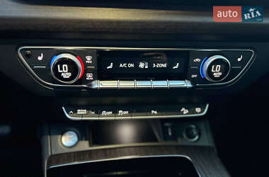 Внедорожник / Кроссовер Audi Q5 2021 в 