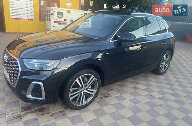 Внедорожник / Кроссовер Audi Q5 2020 в 