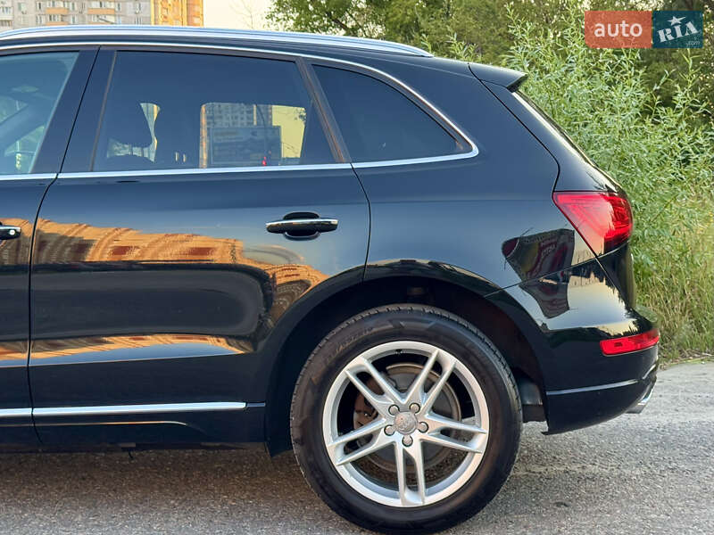 Внедорожник / Кроссовер Audi Q5 2014 в Киеве