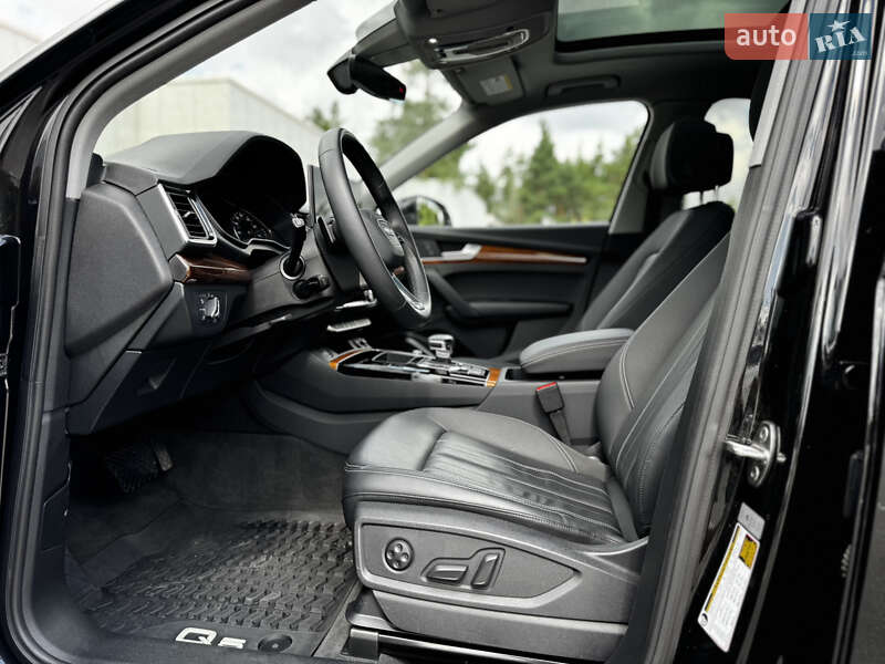 Внедорожник / Кроссовер Audi Q5 2023 в Киеве