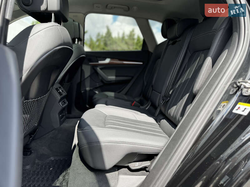 Внедорожник / Кроссовер Audi Q5 2023 в Киеве