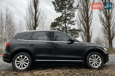 Внедорожник / Кроссовер Audi Q5 2012 в Полонном