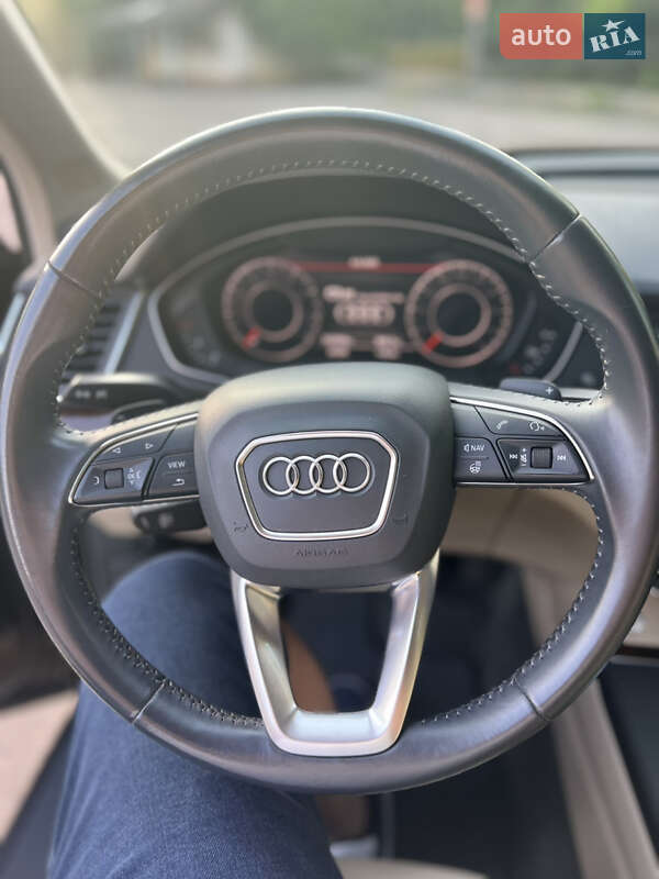 Внедорожник / Кроссовер Audi Q5 2017 в Ровно