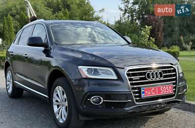 Внедорожник / Кроссовер Audi Q5 2015 в 