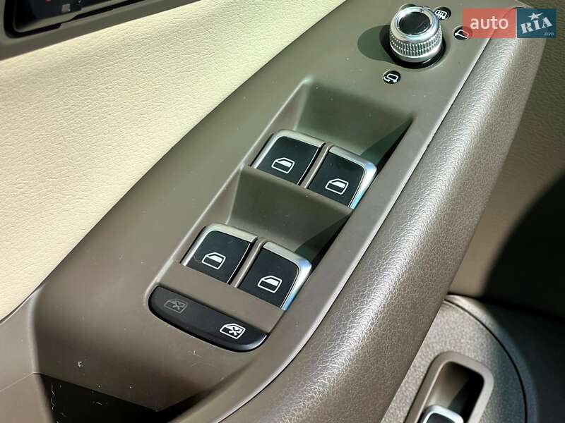 Внедорожник / Кроссовер Audi Q5 2017 в Киеве