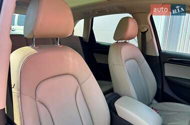 Внедорожник / Кроссовер Audi Q5 2017 в 