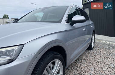 Внедорожник / Кроссовер Audi Q5 2018 в 