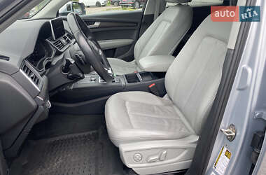 Внедорожник / Кроссовер Audi Q5 2018 в 