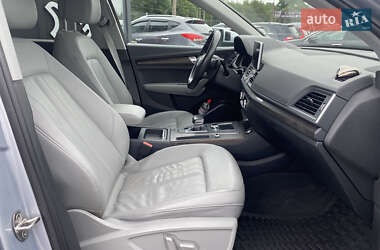 Внедорожник / Кроссовер Audi Q5 2018 в 