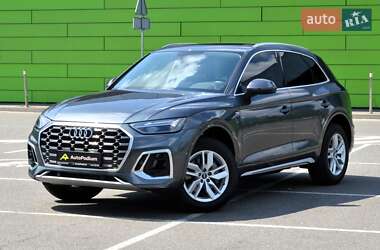 Внедорожник / Кроссовер Audi Q5 2022 в 