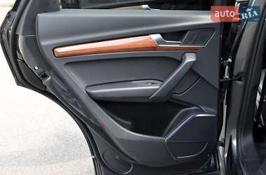 Внедорожник / Кроссовер Audi Q5 2022 в 