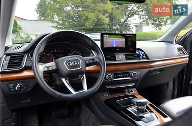 Внедорожник / Кроссовер Audi Q5 2022 в 