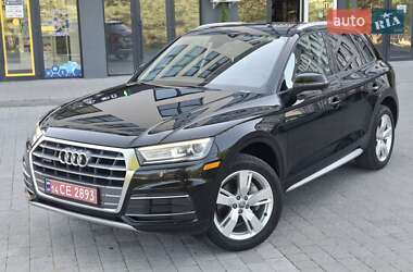 Внедорожник / Кроссовер Audi Q5 2017 в 