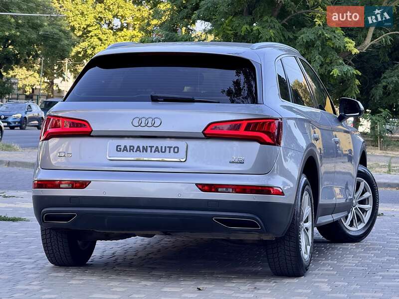 Позашляховик / Кросовер Audi Q5 2017 в Одесі