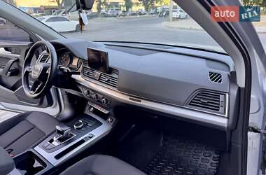 Внедорожник / Кроссовер Audi Q5 2018 в 