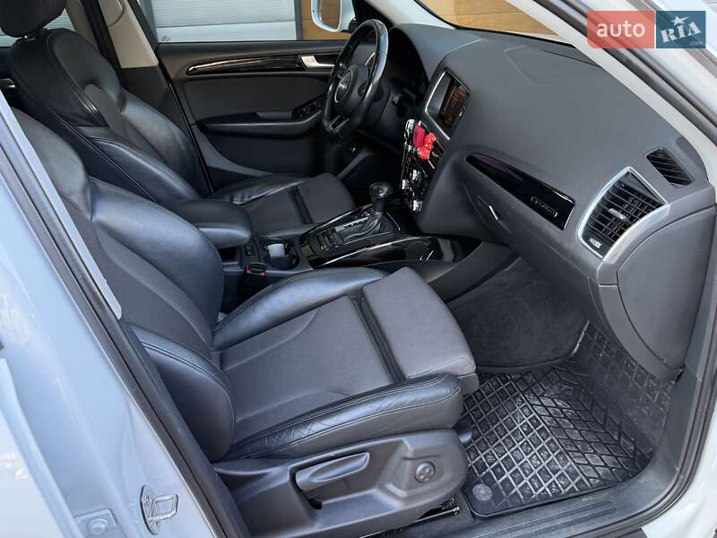 Внедорожник / Кроссовер Audi Q5 2016 в Белой Церкви