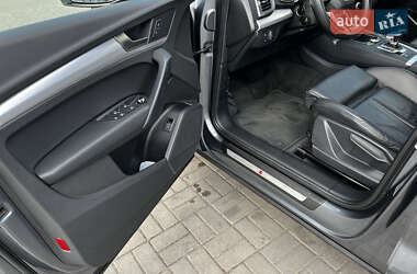 Внедорожник / Кроссовер Audi Q5 2020 в 