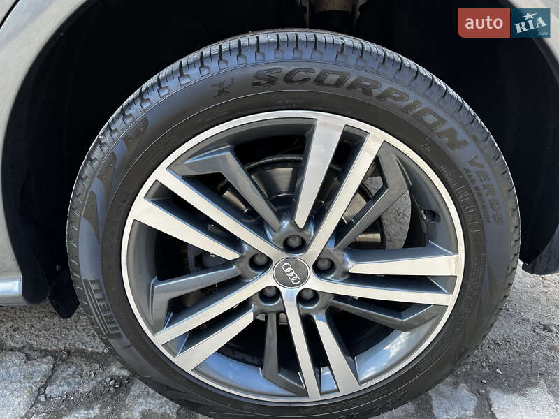 Внедорожник / Кроссовер Audi Q5 2020 в Запорожье
