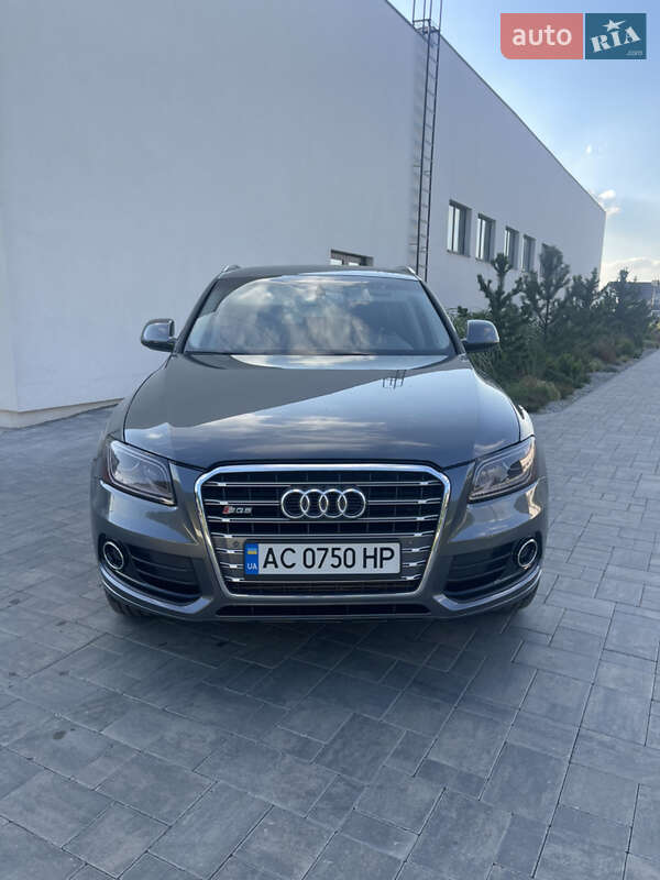 Позашляховик / Кросовер Audi Q5 2015 в Луцьку