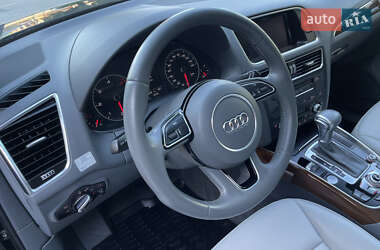 Внедорожник / Кроссовер Audi Q5 2015 в 