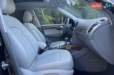 Внедорожник / Кроссовер Audi Q5 2015 в 