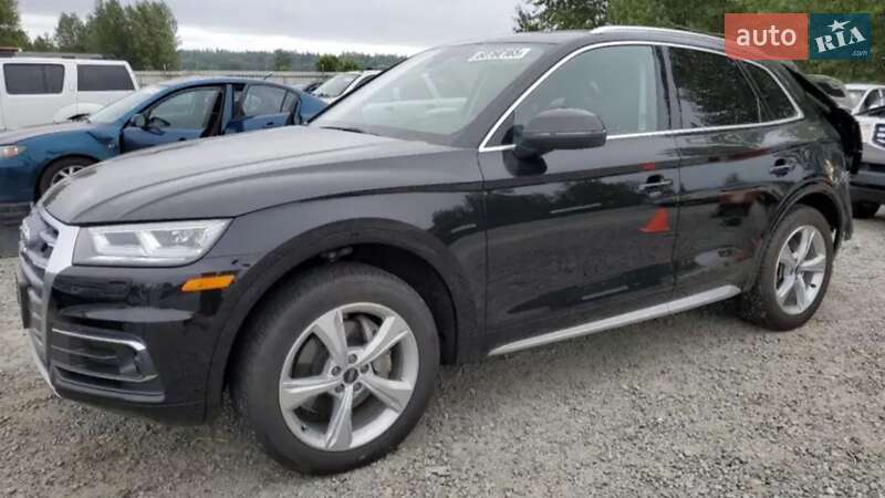 Позашляховик / Кросовер Audi Q5 2020 в Києві