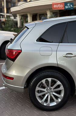 Внедорожник / Кроссовер Audi Q5 2013 в 
