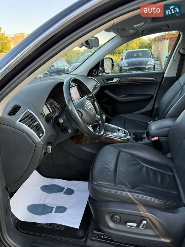 Внедорожник / Кроссовер Audi Q5 2015 в Ровно