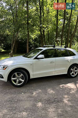Позашляховик / Кросовер Audi Q5 2016 в 
